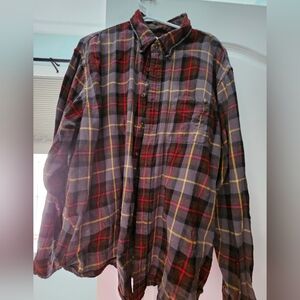 G BASS & CO Plaid Button-Up Flannel Shirt in Gray, Red & Yellow